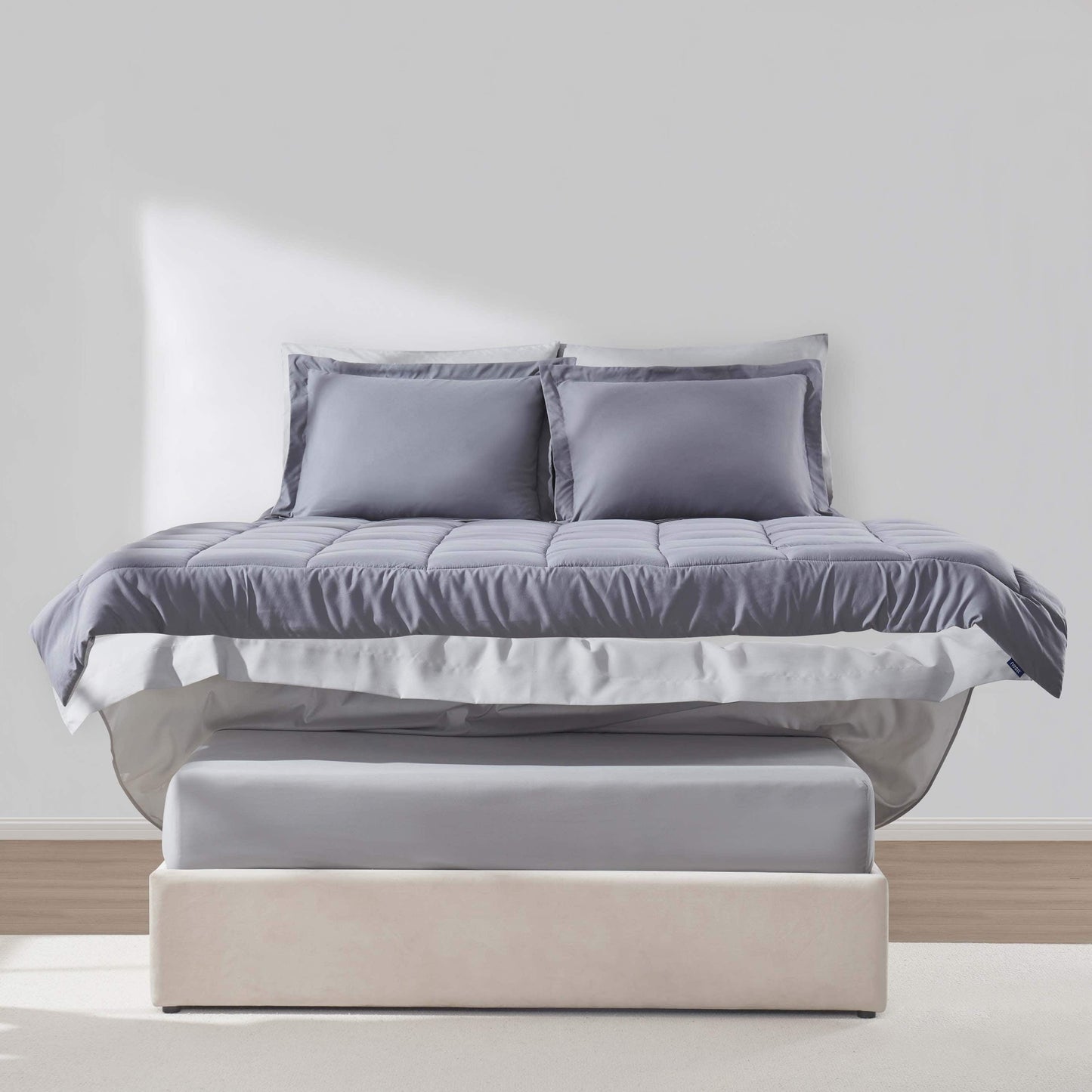 7-Piece Queen Comforter Set – Reversible Cozy Bed-in-a-Bag with Sheets, Gray